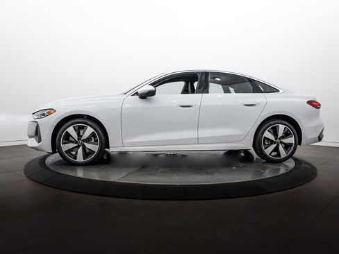 Used 2025 Audi A5 2.0T Premium Plus w/ Premium Plus AWD/4WD image 7