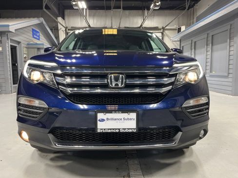 Used 2017 Honda Pilot Touring image 2