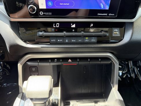 Used 2022 Toyota Tundra SR5 w/ Convenience Package RWD image 24