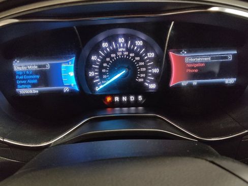 Used 2017 Ford Fusion SE w/ Fusion SE Technology Package image 23