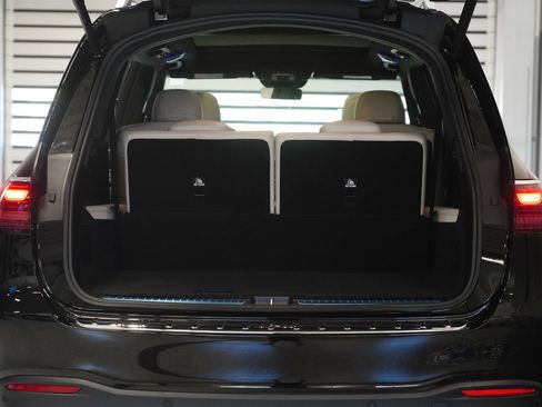 New 2026 Mercedes-Benz GLS 63 AMG 4MATIC image 36