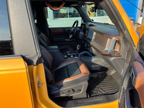 Used 2022 Ford Bronco Outer Banks AWD/4WD image 48