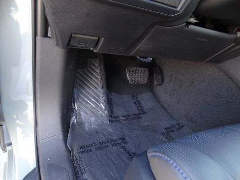New 2026 Toyota Tundra Platinum AWD/4WD image 9
