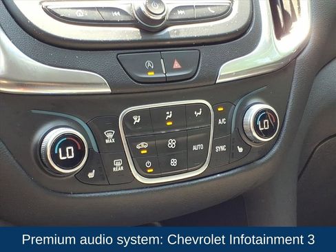 Used 2024 Chevrolet Equinox LT AWD/4WD image 4