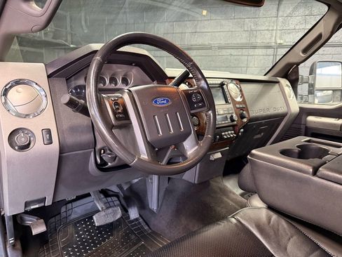 Used 2011 Ford F350 Lariat w/ Lariat Ultimate Pkg image 9