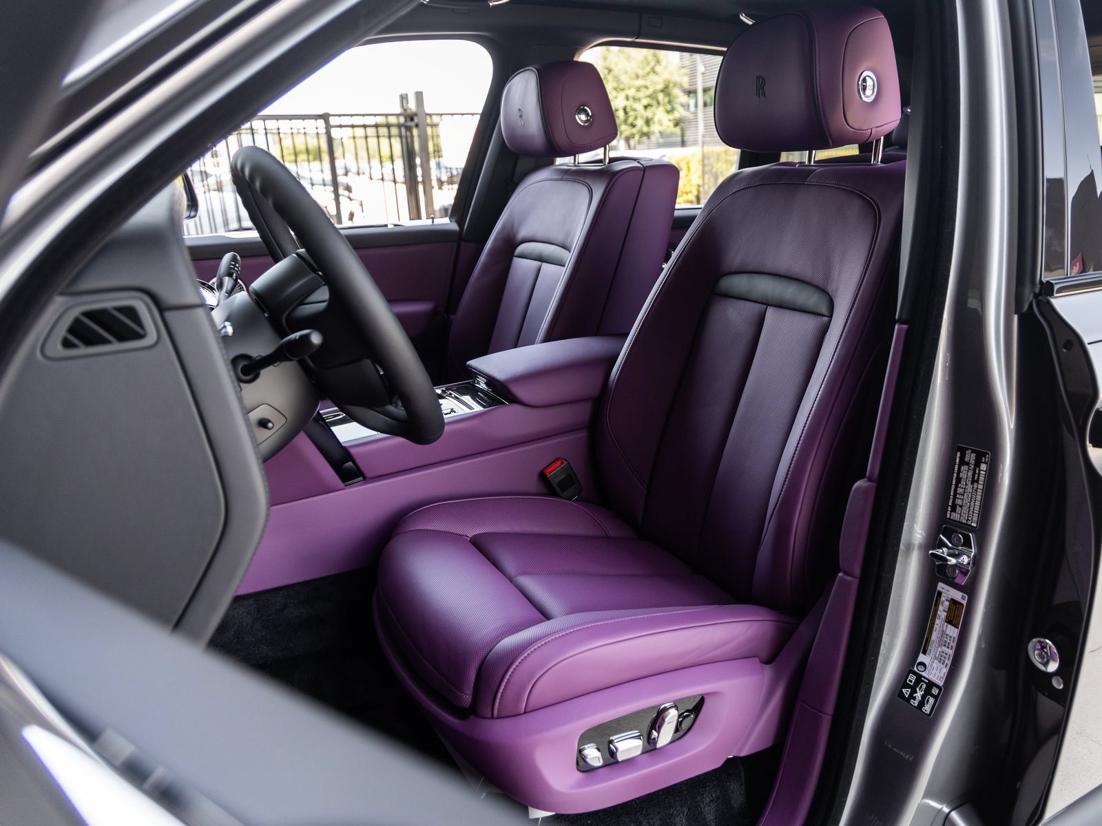 New 2027 Rolls-Royce Cullinan Black Badge AWD/4WD image 33