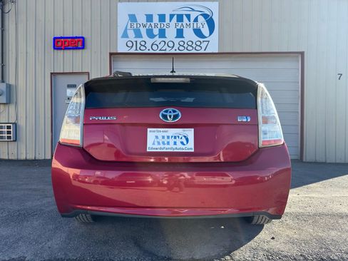 Used 2011 Toyota Prius Two image 19