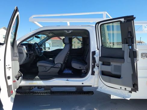 New 2026 Ford F550 4x4 Supercab Super Duty image 8