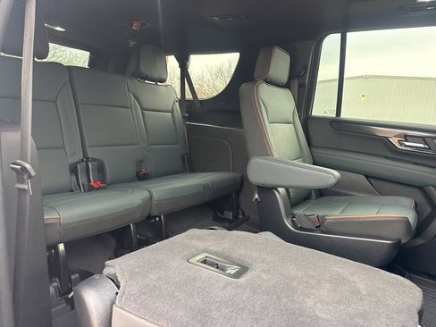 Used 2025 GMC Yukon XL AT4 w/ AT4 Premium Plus Package image 48