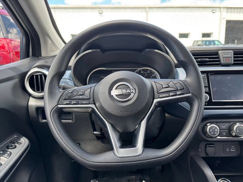 Used 2025 Nissan Versa SV FWD image 25