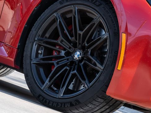 Used 2024 BMW M2 w/ Lighting Package image 9