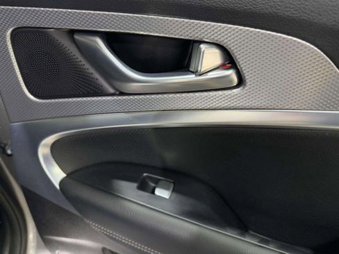 Used 2022 Genesis G70 2.0T w/ Prestige Package image 48