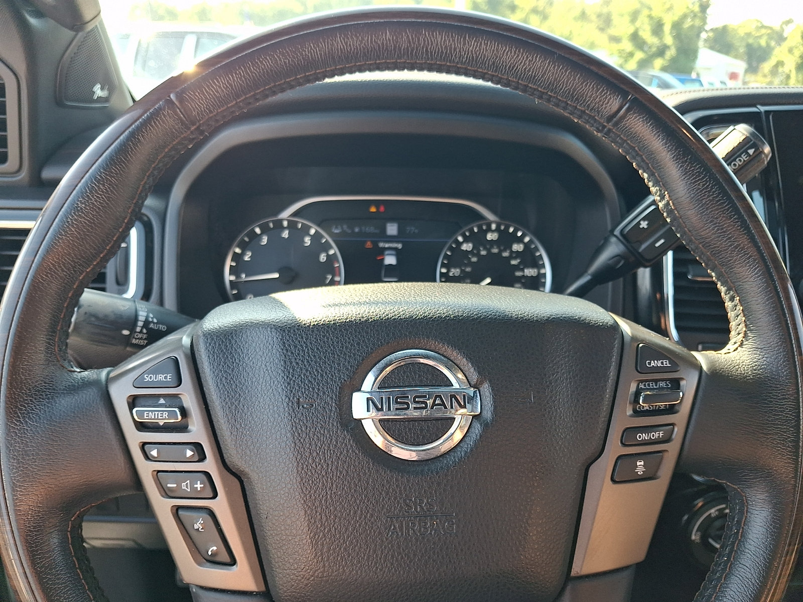 Used 2021 Nissan Titan Platinum Reserve w/ Moonroof Package AWD/4WD image 20