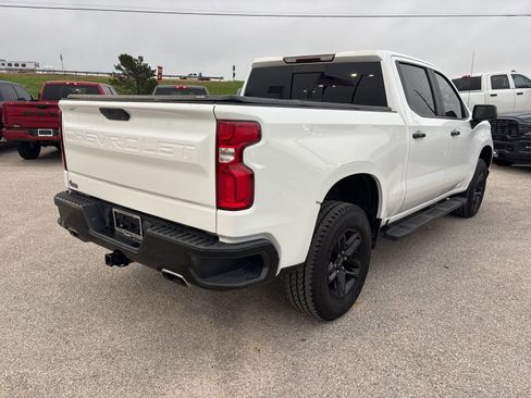 Used 2021 Chevrolet Silverado 1500 LT Trail Boss w/ Convenience Package II AWD/4WD image 6