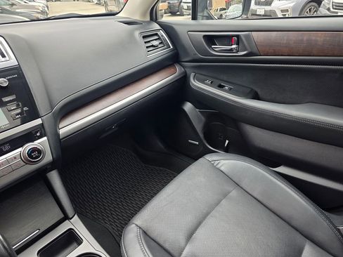 Used 2017 Subaru Outback 2.5i Limited AWD/4WD image 43
