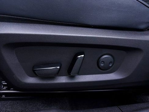 New 2026 Mitsubishi Outlander SE image 11