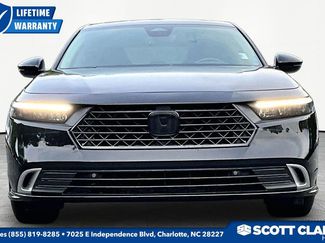 Used 2025 Honda Accord Touring video 2