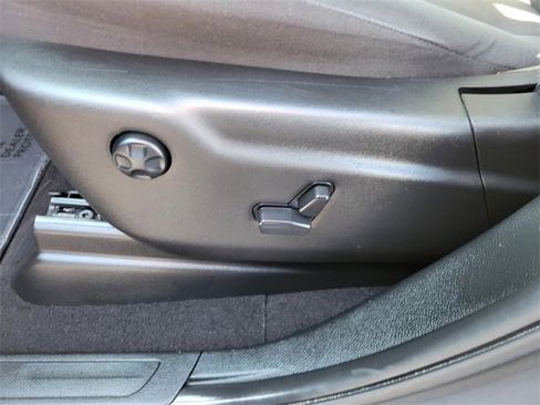 Used 2024 Dodge Durango GT w/ Blacktop Package image 21