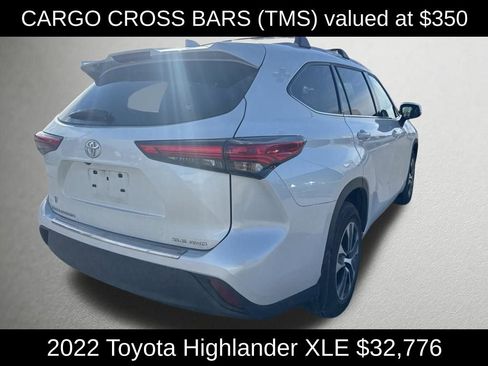 Used 2022 Toyota Highlander XLE image 3