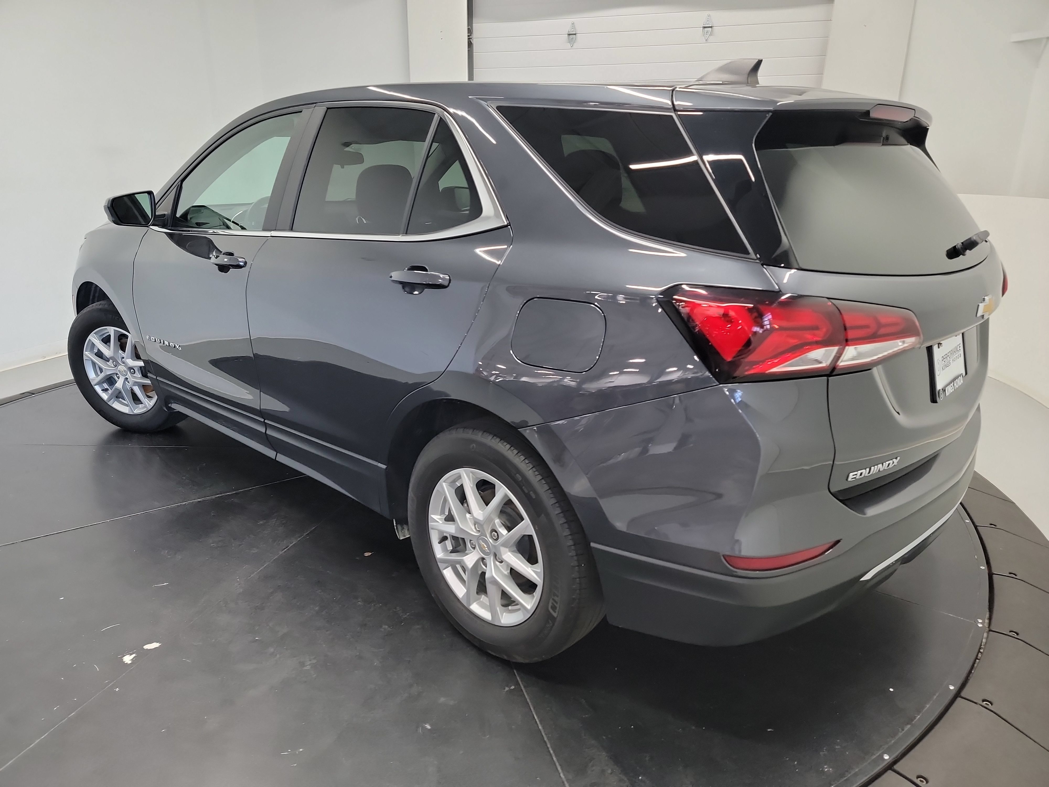 Used 2023 Chevrolet Equinox LT FWD image 6