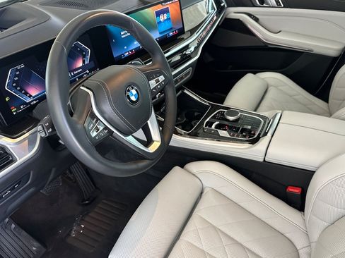 Used 2024 BMW X5 sDrive40i w/ Premium Package RWD image 9
