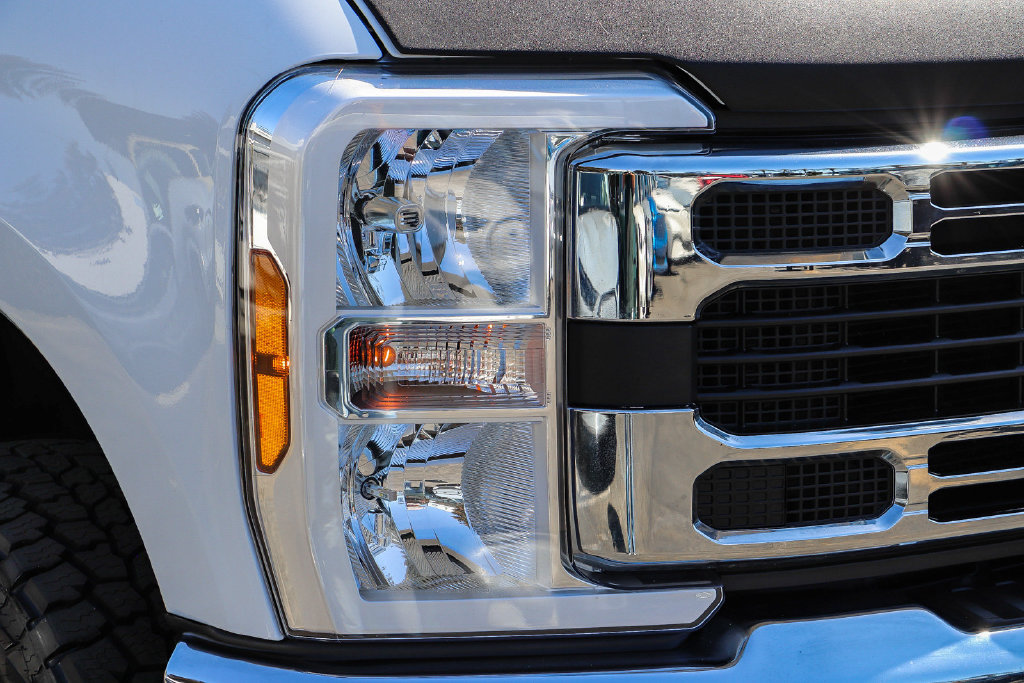 Certified 2024 Ford F250 XLT AWD/4WD image 4