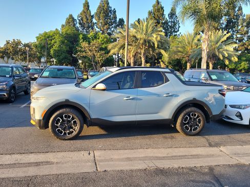 Used 2023 Hyundai Santa Cruz SEL Premium AWD/4WD image 2