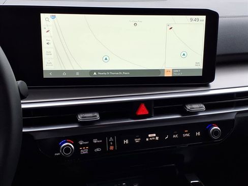 Certified 2025 Kia Sorento EX image 17