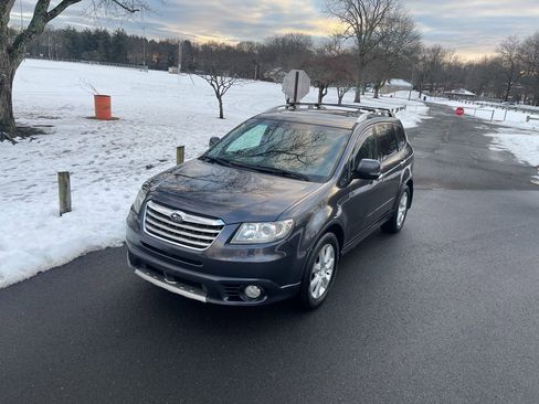 Used 2011 Subaru Tribeca Touring image 6