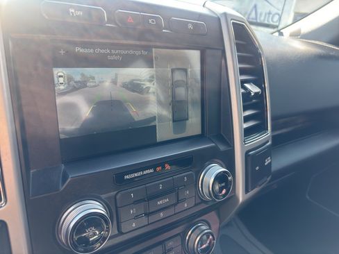 Used 2018 Ford F150 Lariat w/ Equipment Group 502A Luxury AWD/4WD image 18