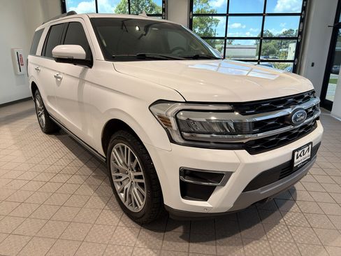 Used 2022 Ford Expedition Limited AWD/4WD image 7