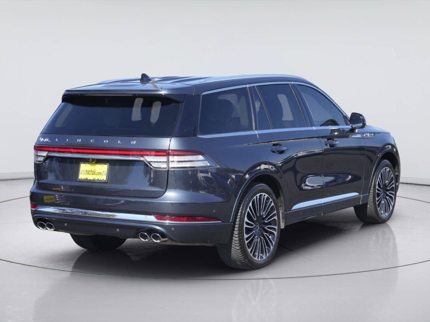 Used 2024 Lincoln Aviator Black Label AWD/4WD image 6