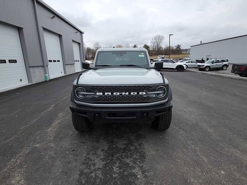 New 2026 Ford Bronco Badlands image 3