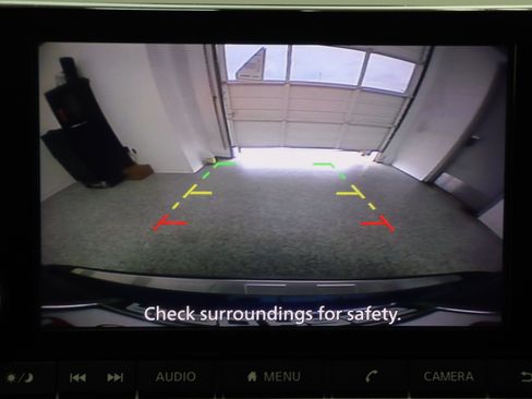 Used 2023 Nissan Rogue SV FWD image 21