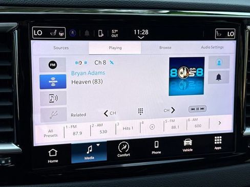 Used 2024 Chrysler Pacifica Touring-L image 35