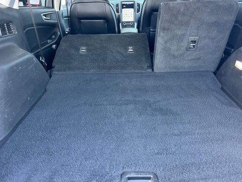 Used 2023 Ford Edge SEL image 12