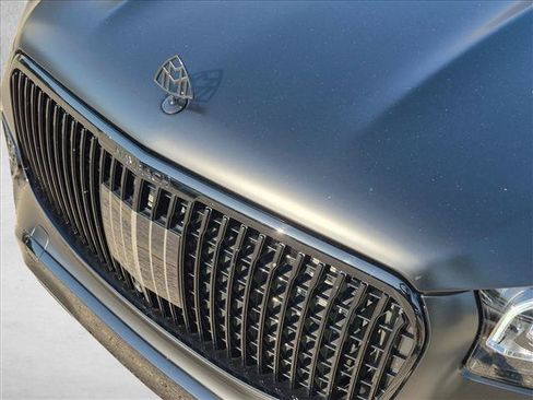 Used 2026 Mercedes-Benz Maybach GLS 600 4MATIC image 22