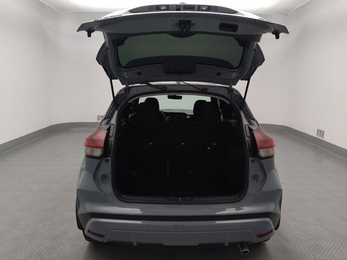Used 2021 Nissan Kicks SR w/ Interior Electronics Package FWD image 29
