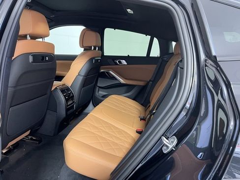 New 2026 BMW X6 M60i w/ Climate Comfort Package image 19