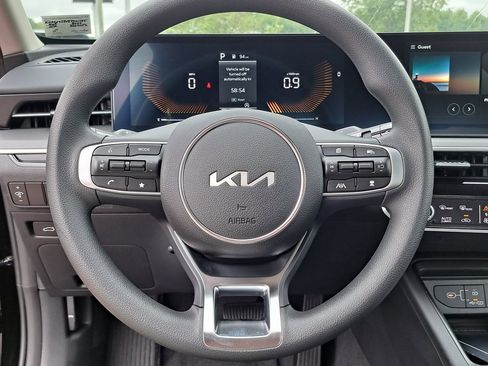 New 2026 Kia K5 LXS image 9