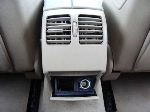 Used 2014 Mercedes-Benz C 300 4MATIC Sedan image 27