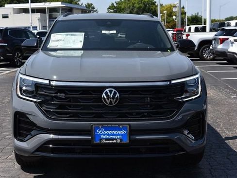 New 2026 Volkswagen Atlas Cross Sport SEL R-Line AWD/4WD image 4