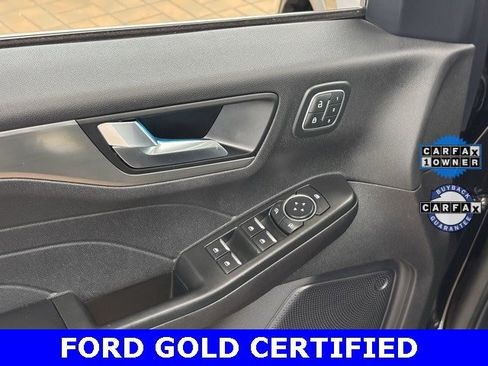 Certified 2022 Ford Escape Titanium w/ Class II Trailer Tow Package image 13