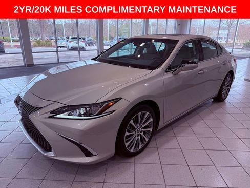 Certified 2020 Lexus ES 300h w/ Premium Package image 3