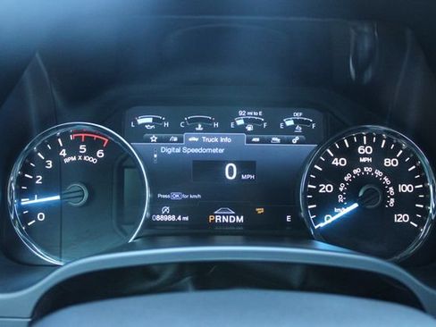 Used 2018 Ford F150 Platinum w/ Equipment Group 701A Luxury AWD/4WD image 27