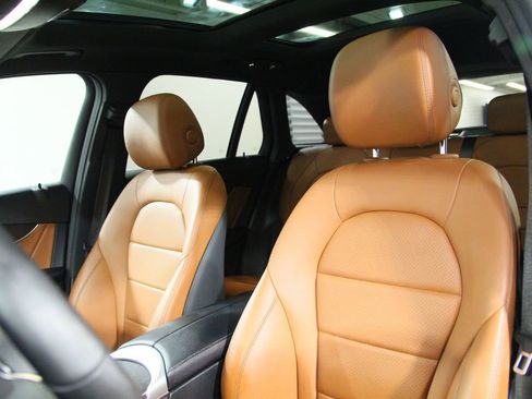 Certified 2022 Mercedes-Benz GLC 300 4MATIC image 7