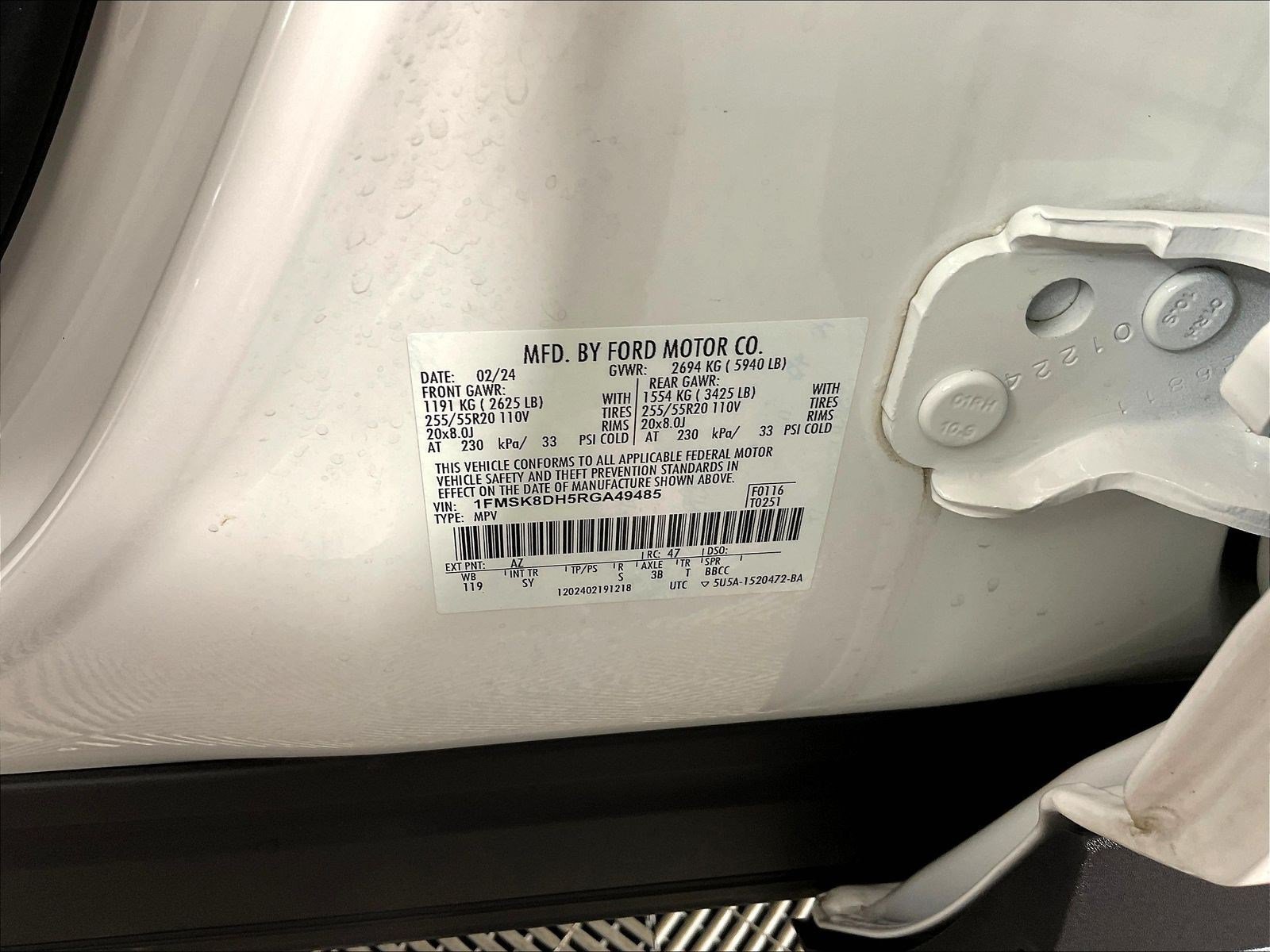 Used 2024 Ford Explorer XLT w/ Equipment Group 202A AWD/4WD image 19