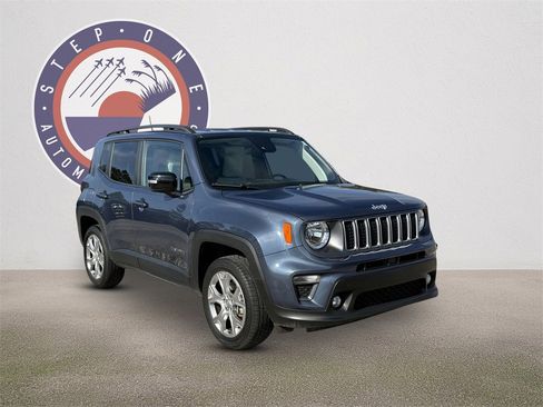 Used 2022 Jeep Renegade Limited image 2