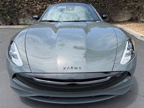 New 2025 Karma Revero Luxury RWD image 5