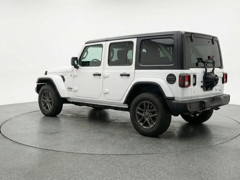 Used 2025 Jeep Wrangler Sport S image 6